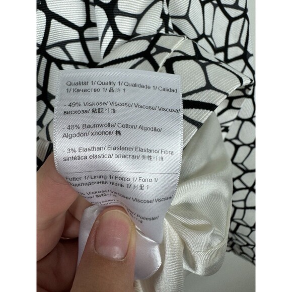 ESCADA Black & White Abstract Blazer 2 Button SZ 40 Collar Waist Length - Picture 9 of 11